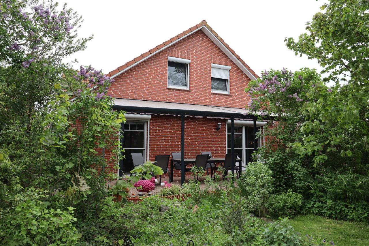 Haus Flieder Villa Krummhörn Kültér fotó